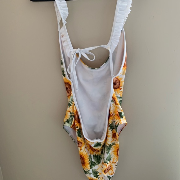 Forever 21 bathing suit - Picture 2 of 3